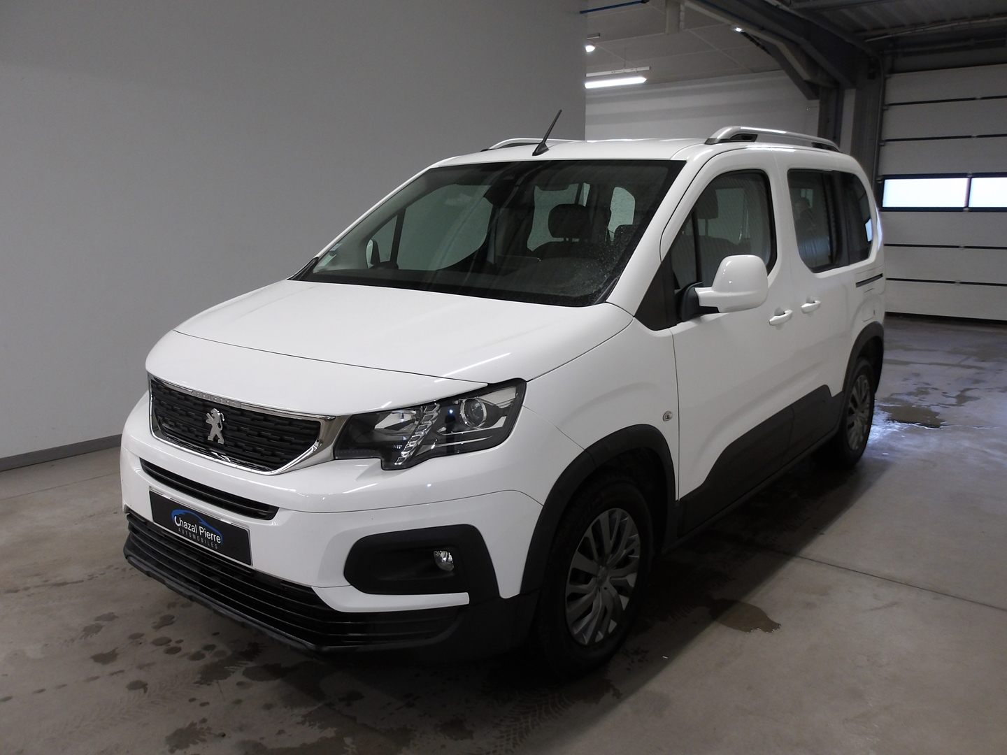 Voiture d'occasion : PEUGEOT RIFTER - Diesel - Année 2019 - 18990€ (disponible à Privas en Ardèche)