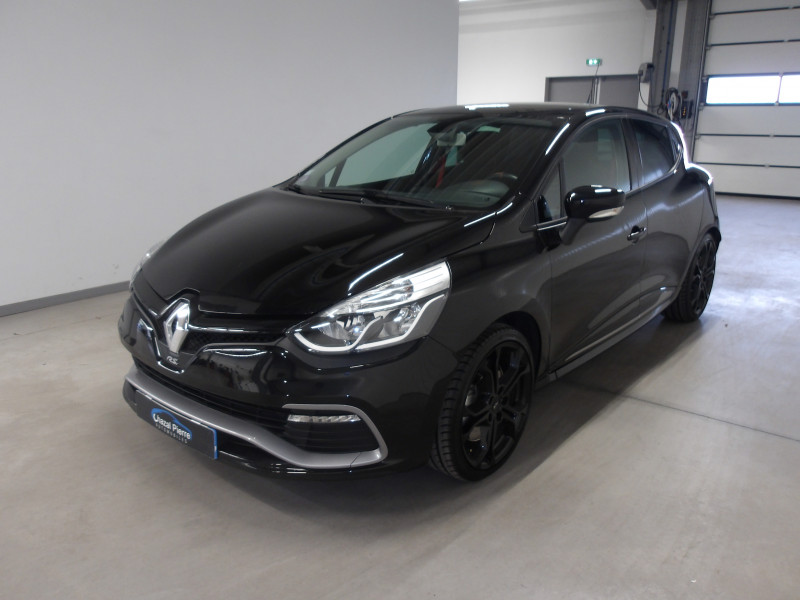 Voiture d'occasion : RENAULT CLIO IV - Essence - Année 2016 - 18990€ (disponible à Privas en Ardèche)
